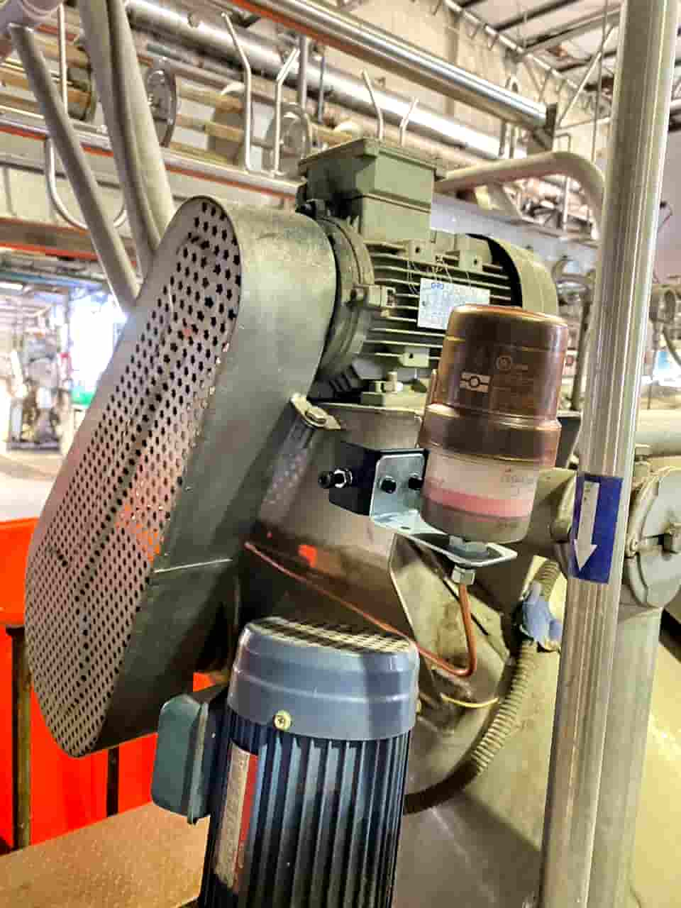 Sandblasting machine